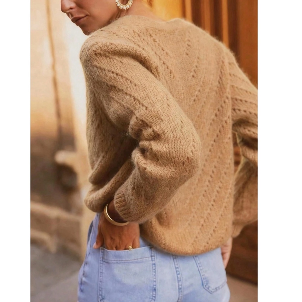 V-Cut Buttoned Down Camel Tan Knit Cardigan Textured, Long Sleeve - Picture 3 of 7